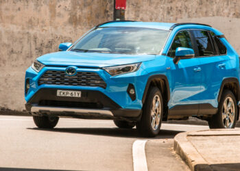Annunciati gli aggiornamenti del 2022 Toyota RAV4, l'uscita australiana è prevista all'inizio del 2022