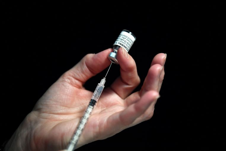 Il mondo supera la soglia dei tre miliardi per i vaccini contro il Covid-19