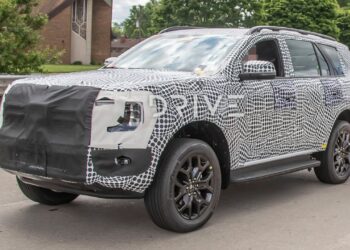 2022 Ford Everest spiata, atteso V6 turbodiesel