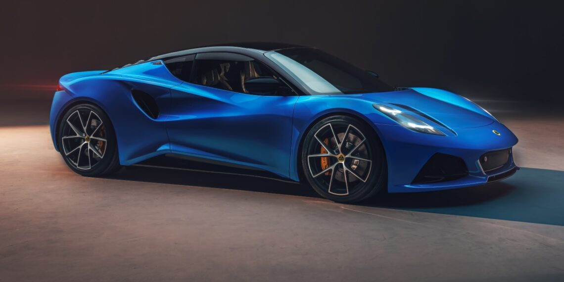 2022 Lotus Emira: svelata l'ultima vettura sportiva a benzina del marchio britannico