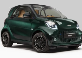 2022 Smart EQ ForTwo Racing Green Edition: microcar elettrica con emblema Brabus lanciata nel Regno Unito