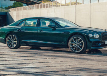2022 Svelata la Bentley Flying Spur Hybrid, lancio australiano previsto all'inizio del 2022