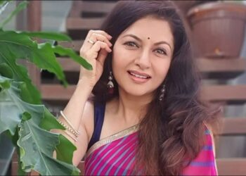 Bhagyashree svela un trucco per la salute per "combattere il raffreddore monsonico e la tosse" |  Guardare