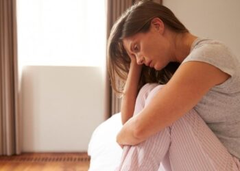 I cambiamenti nella dieta possono aiutare a curare le vampate di calore nelle donne in menopausa, dice lo studio