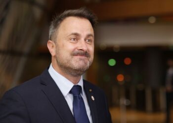 Il Primo Ministro del Lussemburgo è ricoverato in ospedale con Covid-19