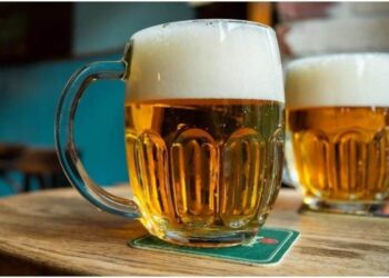 Il consumo di alcol è associato a oltre 7.40.000 nuovi casi di cancro nel 2020: studio
