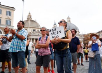 L'Italia afferma che il 99% dei decessi per Covid-19 da febbraio non è stato completamente vaccinato