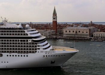 L'Italia vieta le crociere a Venezia dopo anni di esitazione