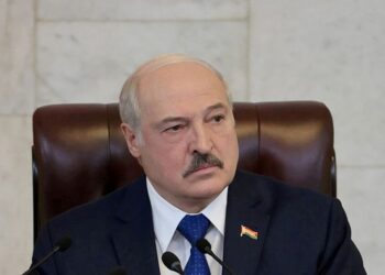 La Bielorussia blocca le proteste sui giornali, ferma il direttore