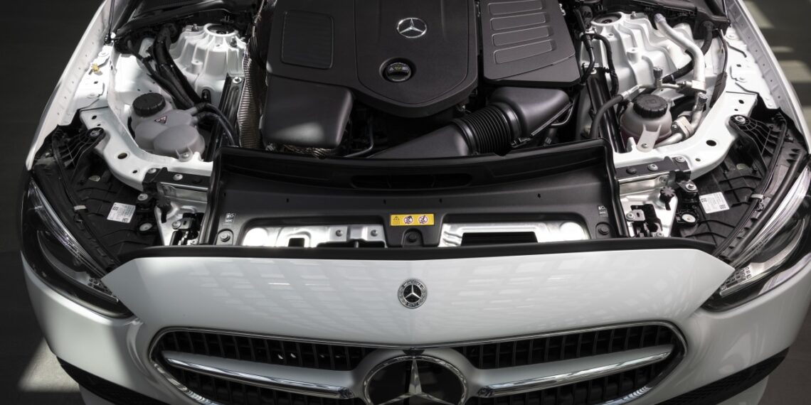 La Mercedes-Benz Classe C di prossima generazione potrebbe essere una delle ultime auto a benzina del marchio