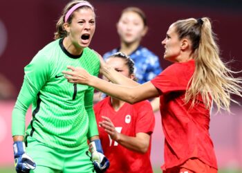 La squadra olimpica di calcio femminile del Canada parte bene, Sinclair segna nel pareggio del Giappone