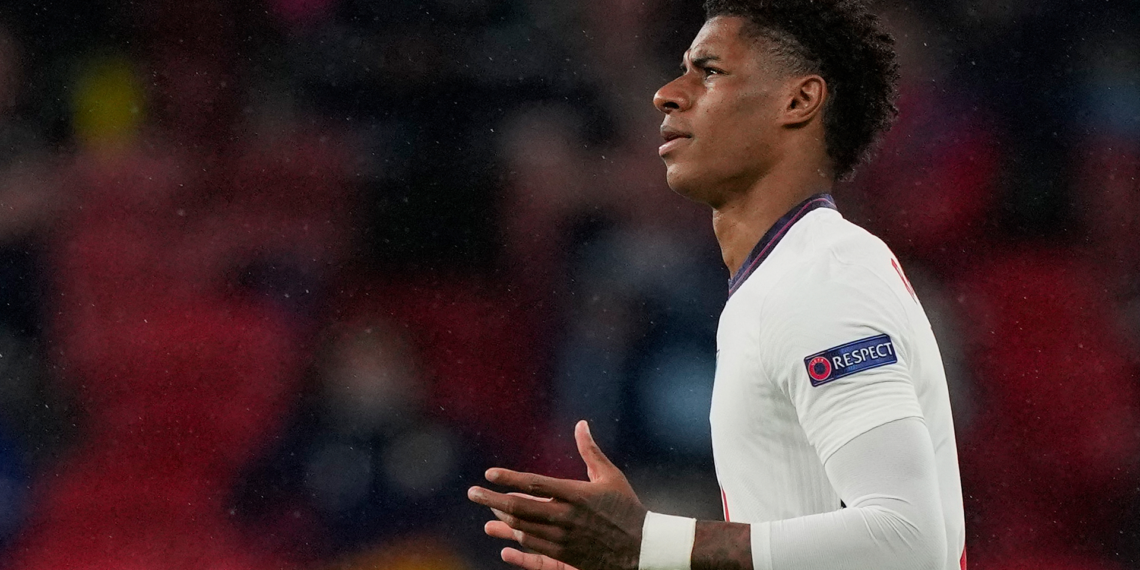 La star inglese Rashford è rimasta "elettrizzata" dopo che i fan hanno lasciato centinaia di messaggi di supporto su un muro