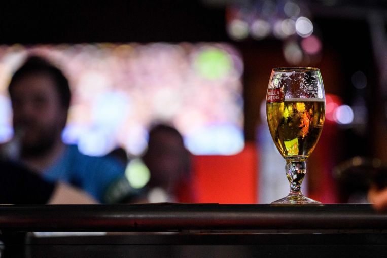 L'alcol è correlato a un caso su 25 di cancro in tutto il mondo, lo studio mostra