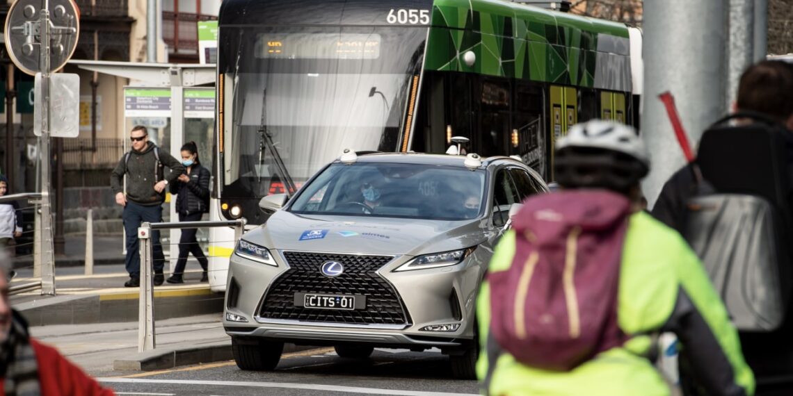 Le auto che parlano con tram e semafori iniziano a essere testate sulle strade australiane
