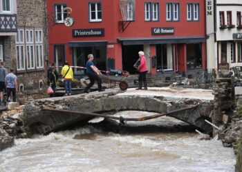 Le inondazioni spingono il cambiamento climatico in prima linea nella campagna elettorale tedesca