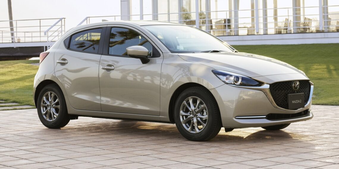 Mazda 2 2021 vince Apple CarPlay wireless e migliora il risparmio di carburante in Giappone, arrivo in Australia alla fine del 2021