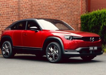 Mazda dice no al modello di vendita delle agenzie a prezzo fisso per ora
