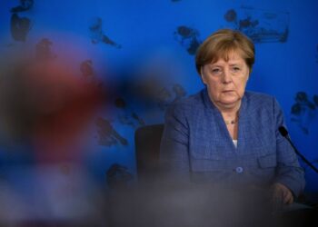 Merkel afferma che Covid-19 evita di rimanere in Germania fino a quando non verranno vaccinate più persone