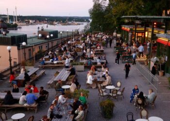Ondata di caldo colpisce i paesi nordici, 34 gradi C registrati nell'Artico