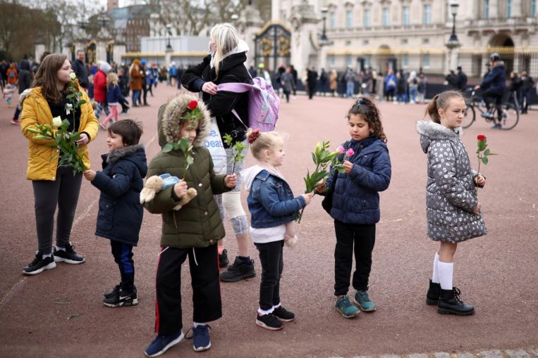 Pochissimi bambini hanno bisogno di proteggersi dal Covid-19, afferma un ampio studio britannico