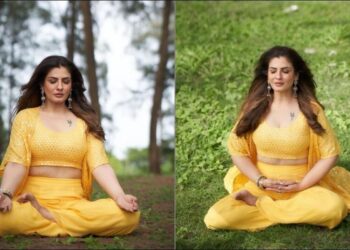 Raveena Tandon suggerisce "l'equilibrio dei sensi" con Siddhasana di Yoga, dhyana mudra