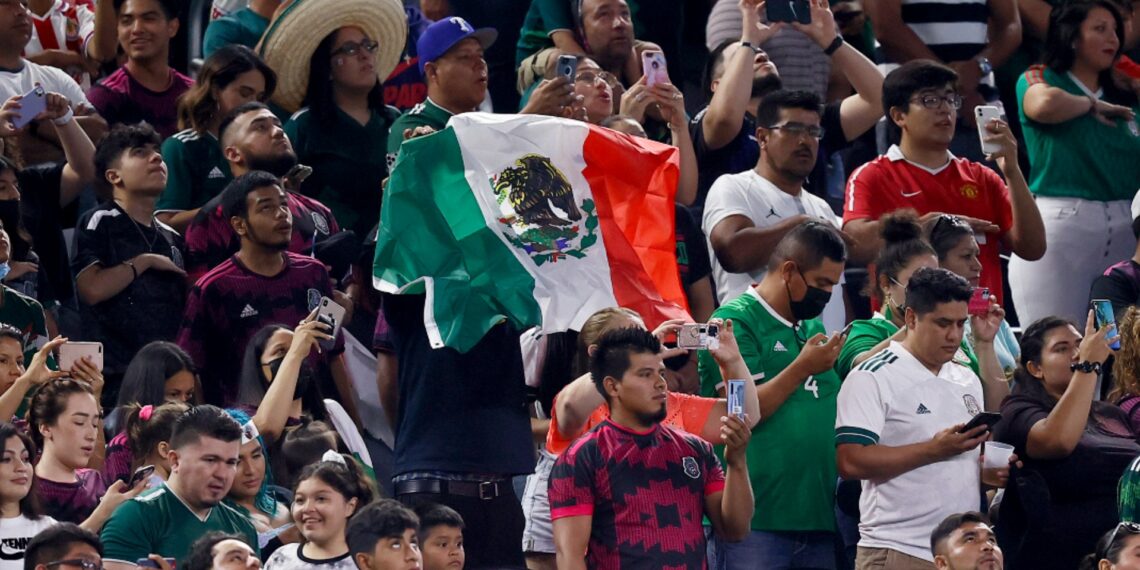Tifoso omofobo che canta alle partite della Mexico Gold Cup: ecco i passaggi da seguire se ciò accade durante una partita