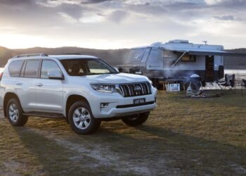 Toyota LandCruiser Prado 2021 prezzo e specifiche