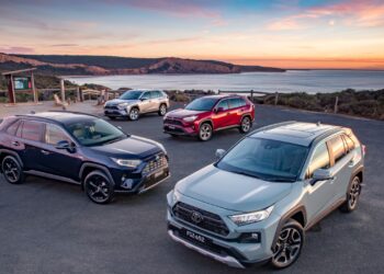 Toyota RAV4 2021 prezzo e specifiche