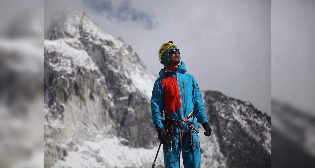 Un cieco conquista l'Everest