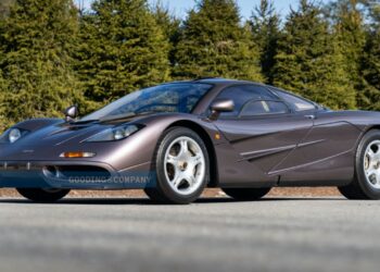 1995 McLaren F1 venduta per un record di $ 20,5 milioni