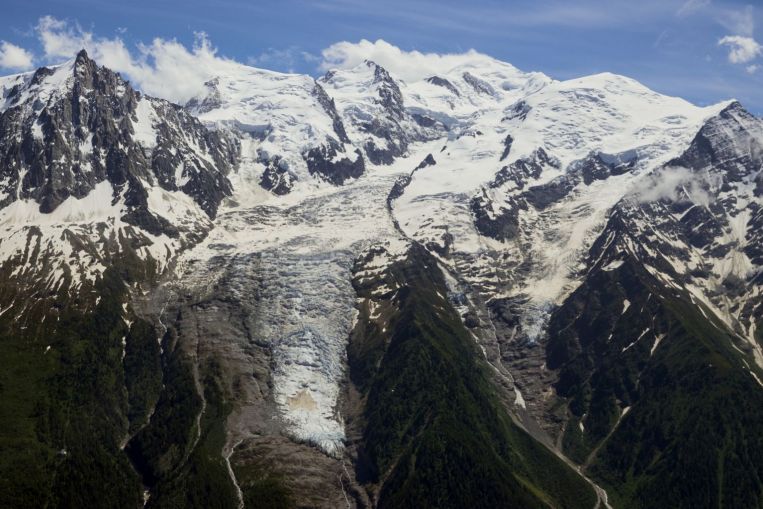 Alpinista muore sul Monte Bianco nonostante i tentativi di salvataggio