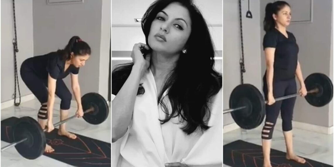 Bhagyashree spinge i suoi limiti, colpisce lo stacco per la prima volta in un video di allenamento