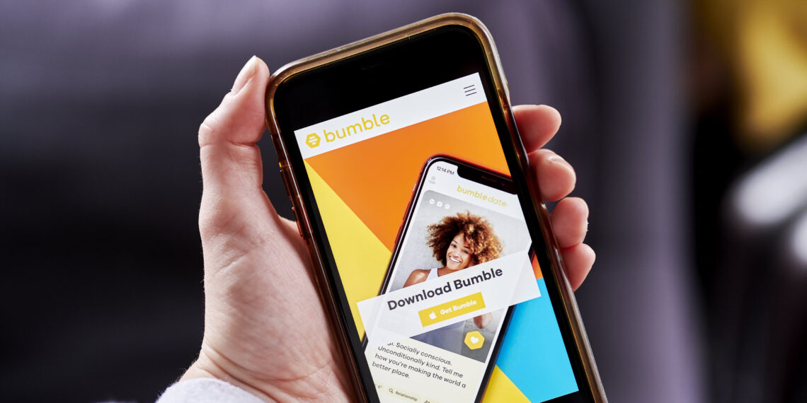 Dì addio a stupidi errori: le app di appuntamenti utilizzano video e audio per connettere le persone