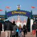 Disney supera le aspettative in ogni area, con i parchi statunitensi che tornano in profitto