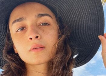 Guarda: Alia Bhatt condivide il segreto dietro la sua pelle chiara e umida