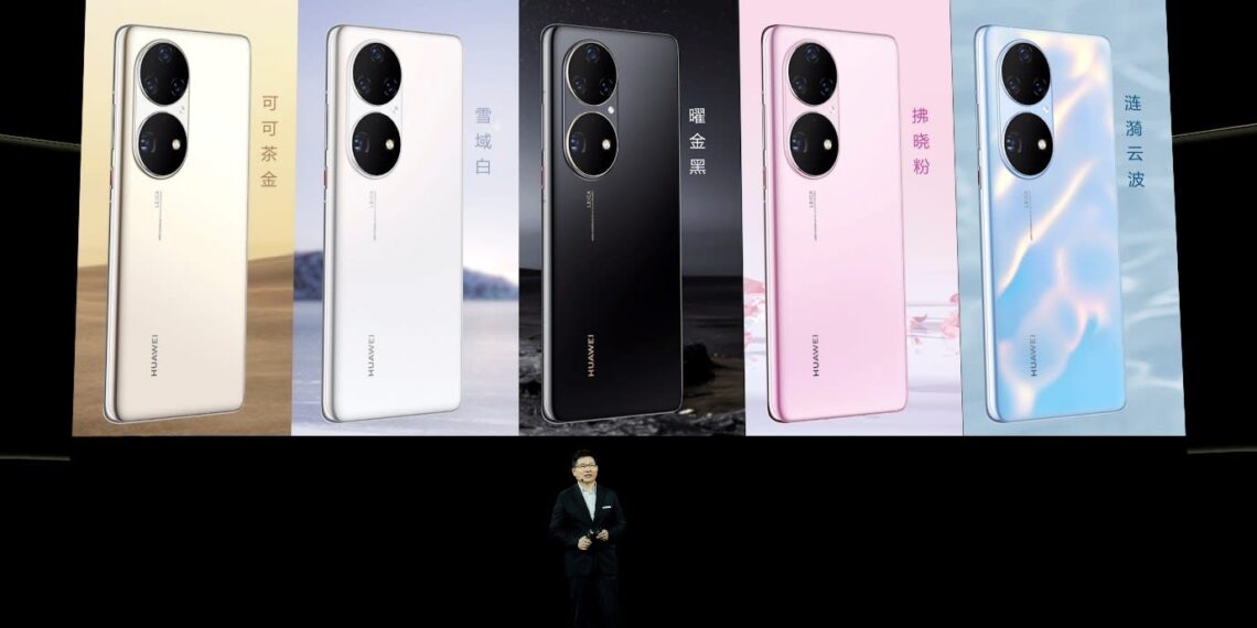 Huawei lancia nuovi smartphone senza 5G come sanzioni USA, mancanza di chip mordente