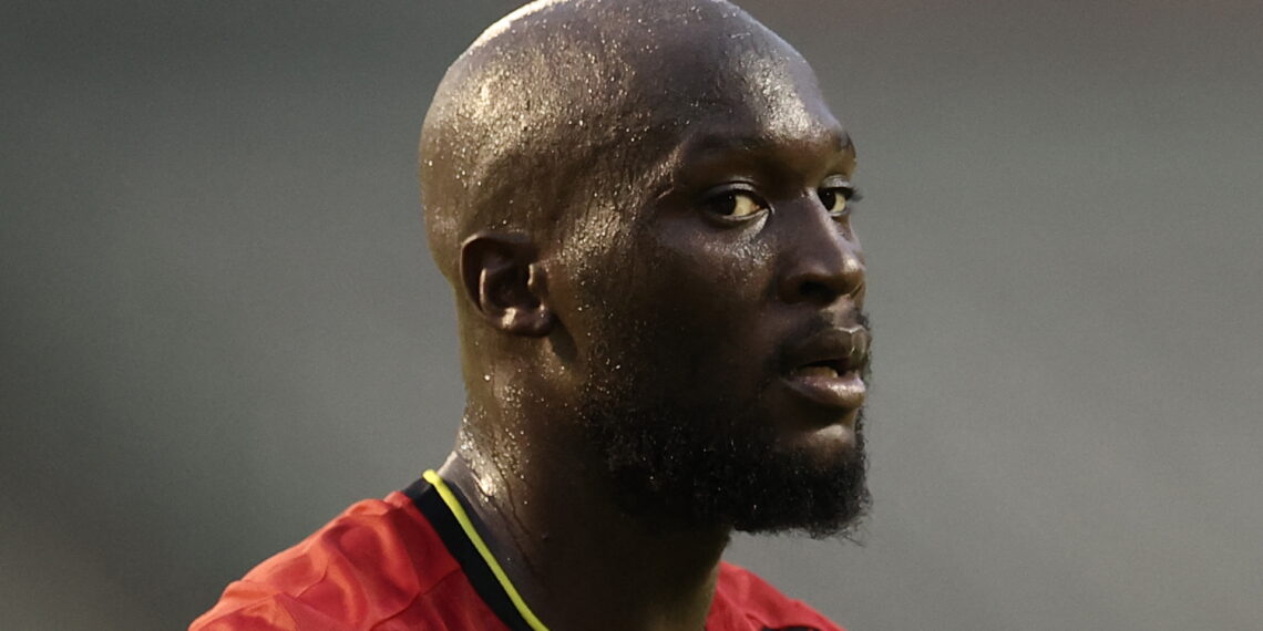 Il manager del Chelsea Tuchel si rifiuta di scommettere sui legami di Lukaku con l'attaccante dell'Inter aperto al cambiamento