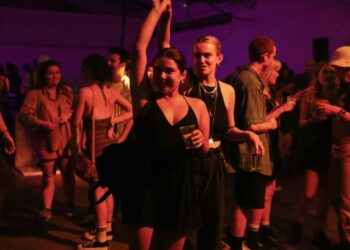 Il nightclub del Regno Unito riceverà il vaccino pop-up Covid-19 per i festaioli