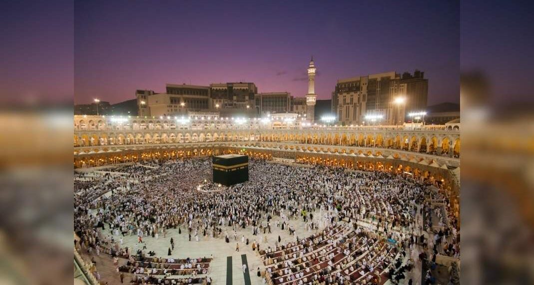 L'Arabia Saudita fa spazio ai pellegrini vaccinati di Umrah
