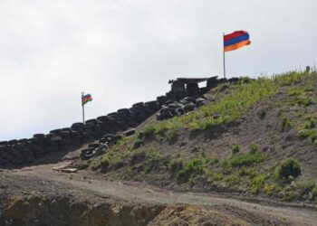 L'Armenia chiede il dispiegamento militare russo al confine con l'Azerbaigian