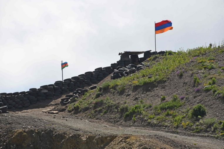 L'Armenia chiede il dispiegamento militare russo al confine con l'Azerbaigian