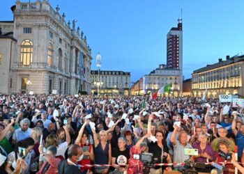 L'Italia stringe le viti dei non vaccinati mentre aumentano i casi di Covid-19