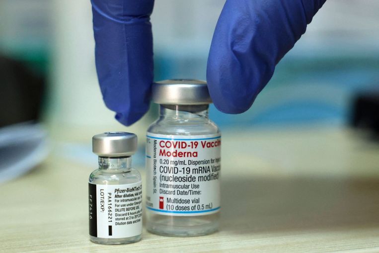 L'UE studia nuovi possibili effetti collaterali dei vaccini mRNA Covid-19