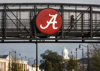 La corsa alla sorellanza dell'Università dell'Alabama ha preso il controllo di TikTok.  Gli utenti non possono distogliere lo sguardo.
