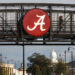 La corsa alla sorellanza dell'Università dell'Alabama ha preso il controllo di TikTok.  Gli utenti non possono distogliere lo sguardo.