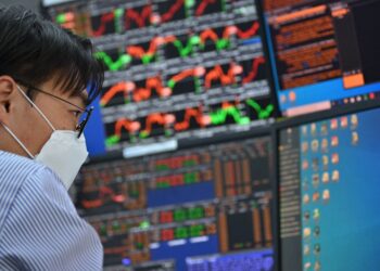Le azioni della Kakao Bank della Corea del Sud sono aumentate di quasi l'80% il primo giorno di negoziazione