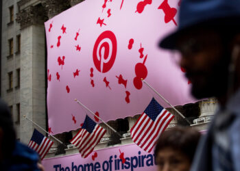 Le azioni di Pinterest hanno chiuso a oltre il 18% dopo che la società ha segnalato un calo degli utenti