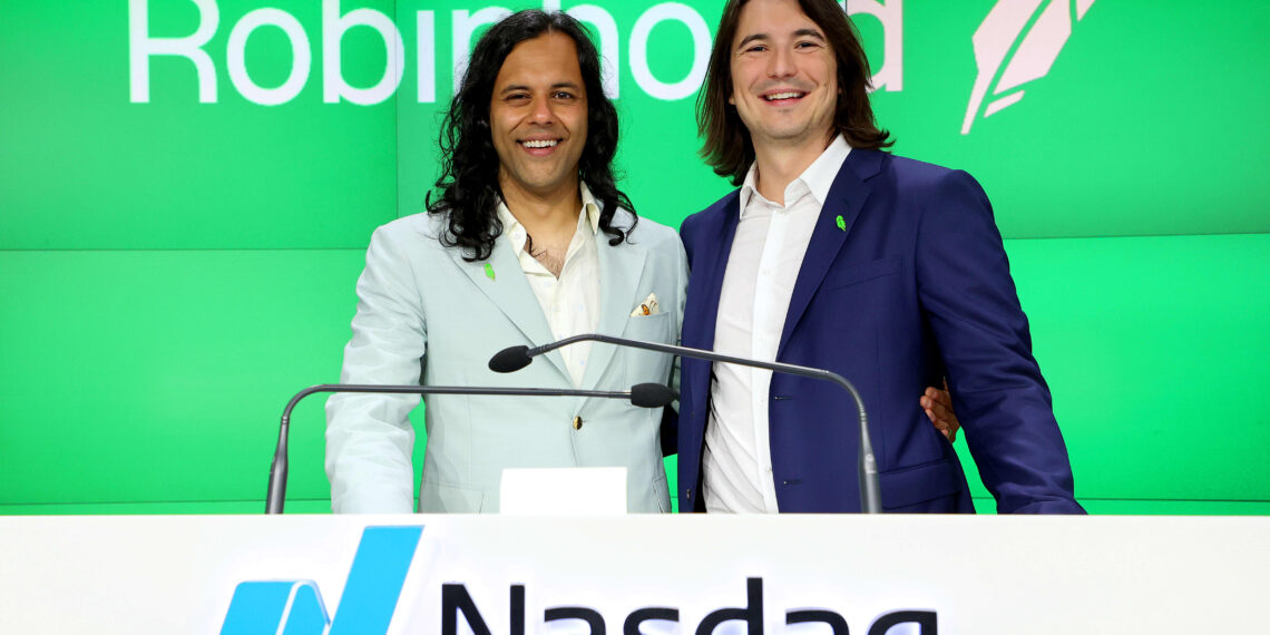 Le entrate di Robinhood sono raddoppiate nell'ultimo trimestre, ma l'inventario scende dell'8% dopo che l'app avverte che il trading sta rallentando