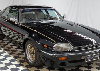 L'ex Kerry Packer Jaguar XJS twin-turbo V12 ottiene risultati sorprendenti all'asta