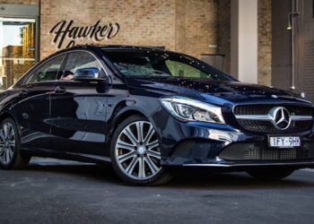 Mercedes-Benz Classe A, Classe B, CLA e GLA 2017 revocate con guasto allo sterzo